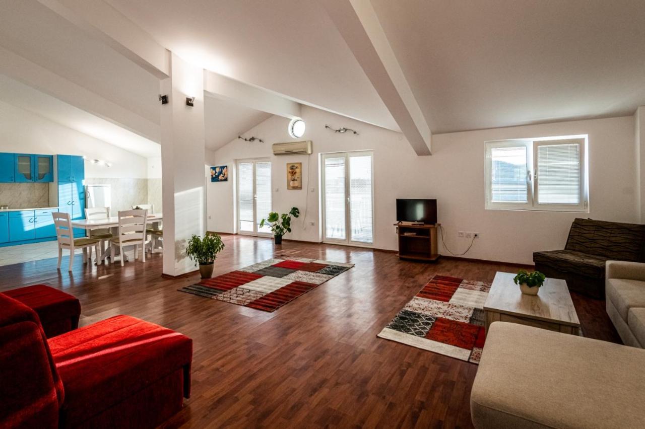 Prijevor Apartments Будва Екстер'єр фото